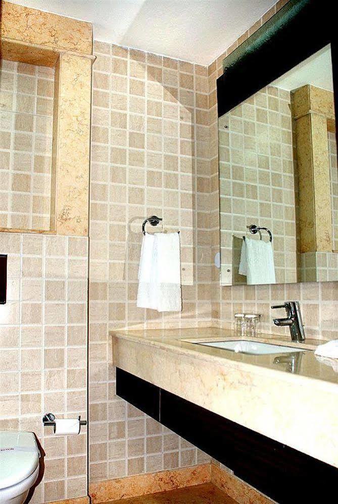 Jht Hotels 뉴델리 외부 사진